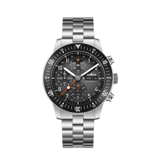 Fortis Novonaut N-42 Legacy Edition on Block Bracelet F2040008