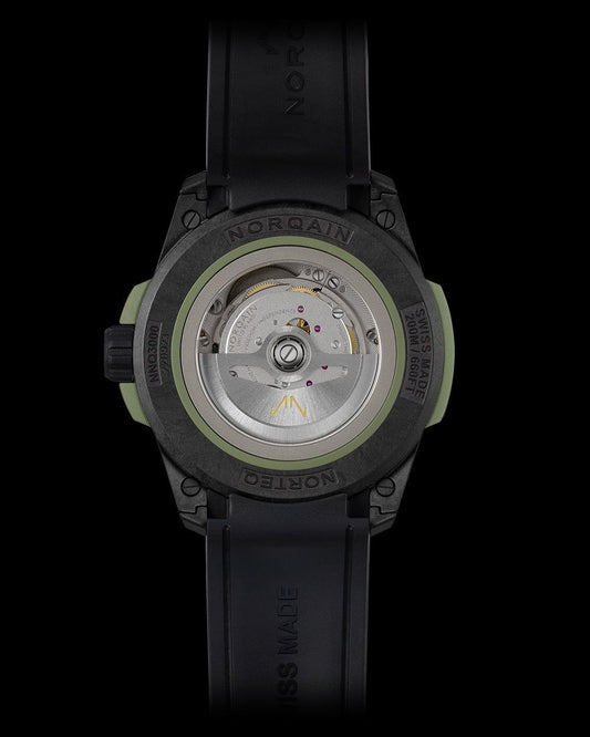 nnq3000qbk1a-b002-wild-one-42mm