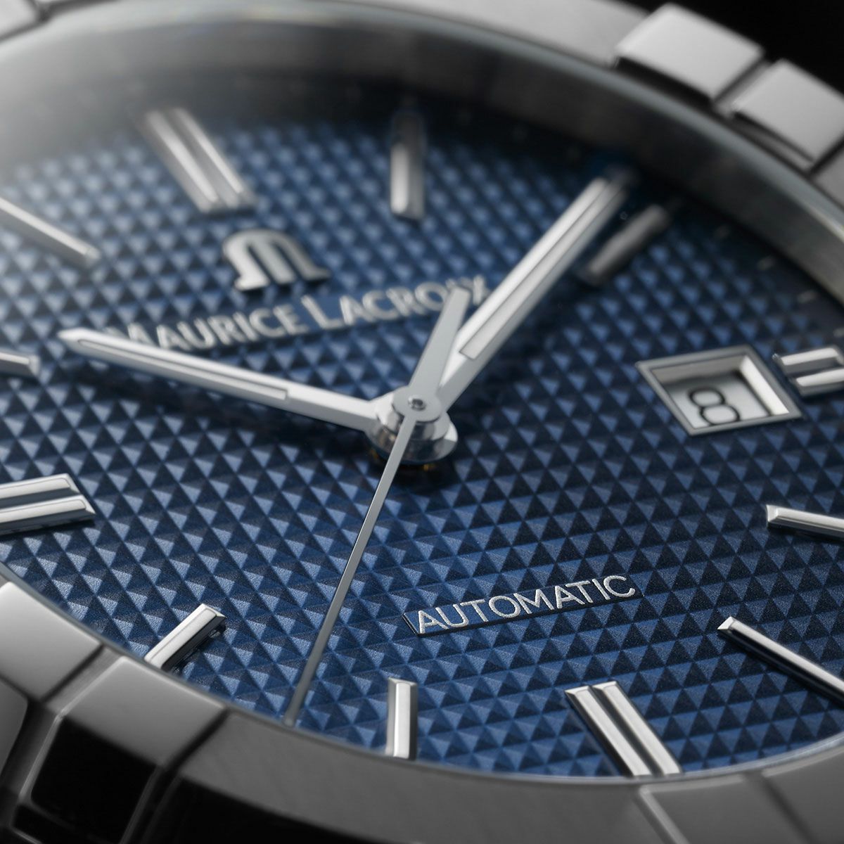 Maurice Lacroix Aikon Automatic Date 42Mm AI6008-SS002-430-1