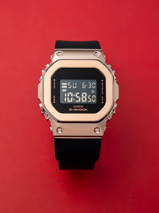 g-shock-metal-covered-women-watch-gms5600pg-1