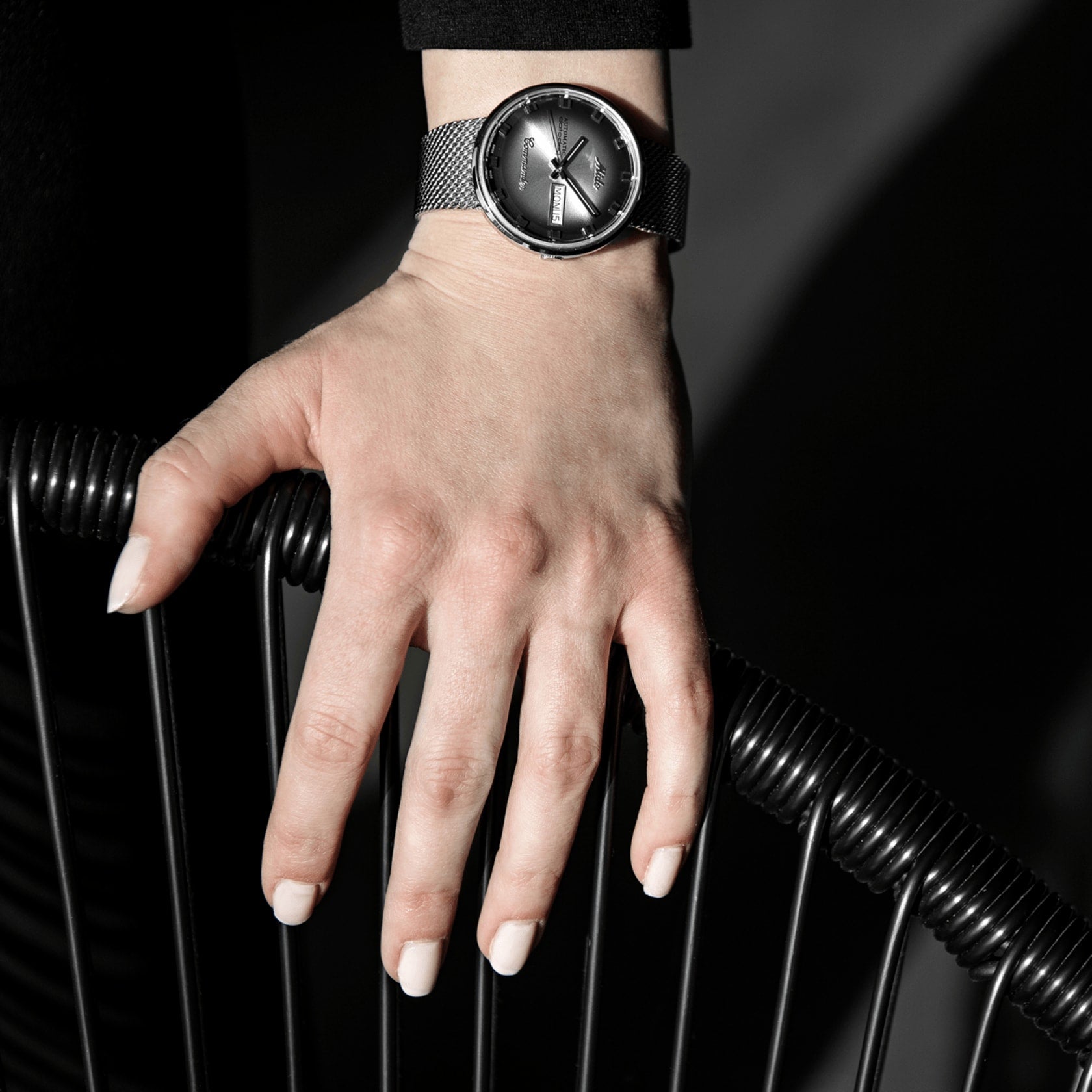 Mido Commander Shade M8429.4.27.11