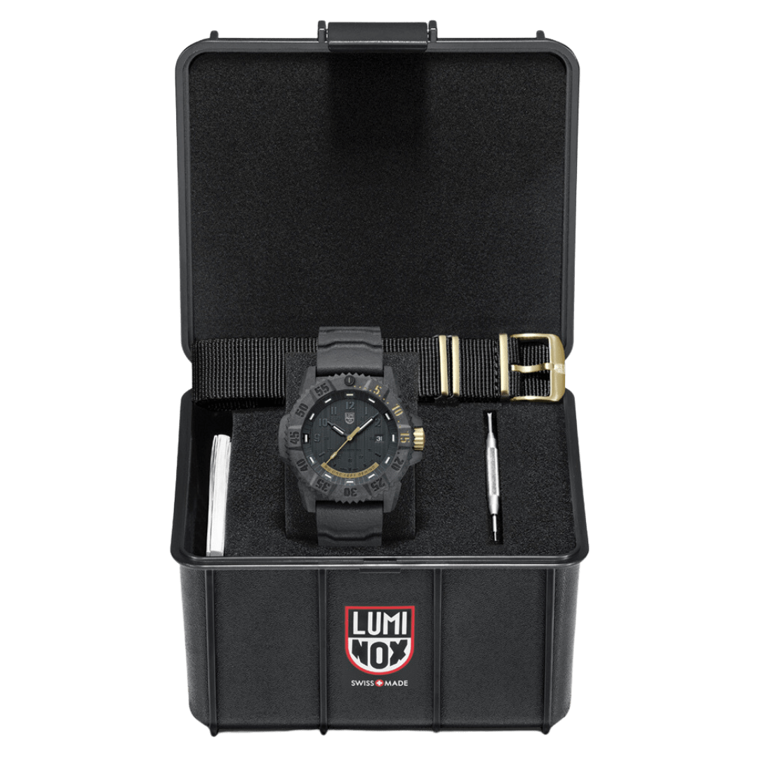 Master Carbon SEAL, 46 mm, Military Dive Watch - XS.3805.NOLB.SET